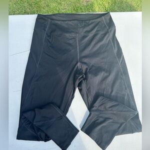 Black work out leggings